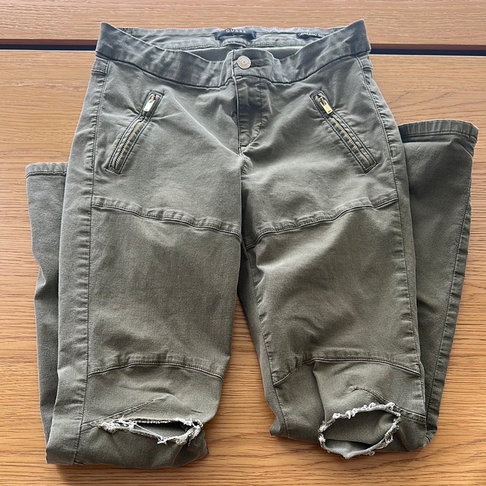 guess athletic skinny camo green pants size medium
